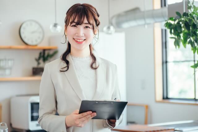 住宅展示場のアンケートに名前書かない？書く？偽名大丈夫？年収聞かれる時の上手な断り方