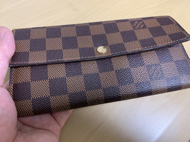 ヴィトンの財布 恥ずかしい